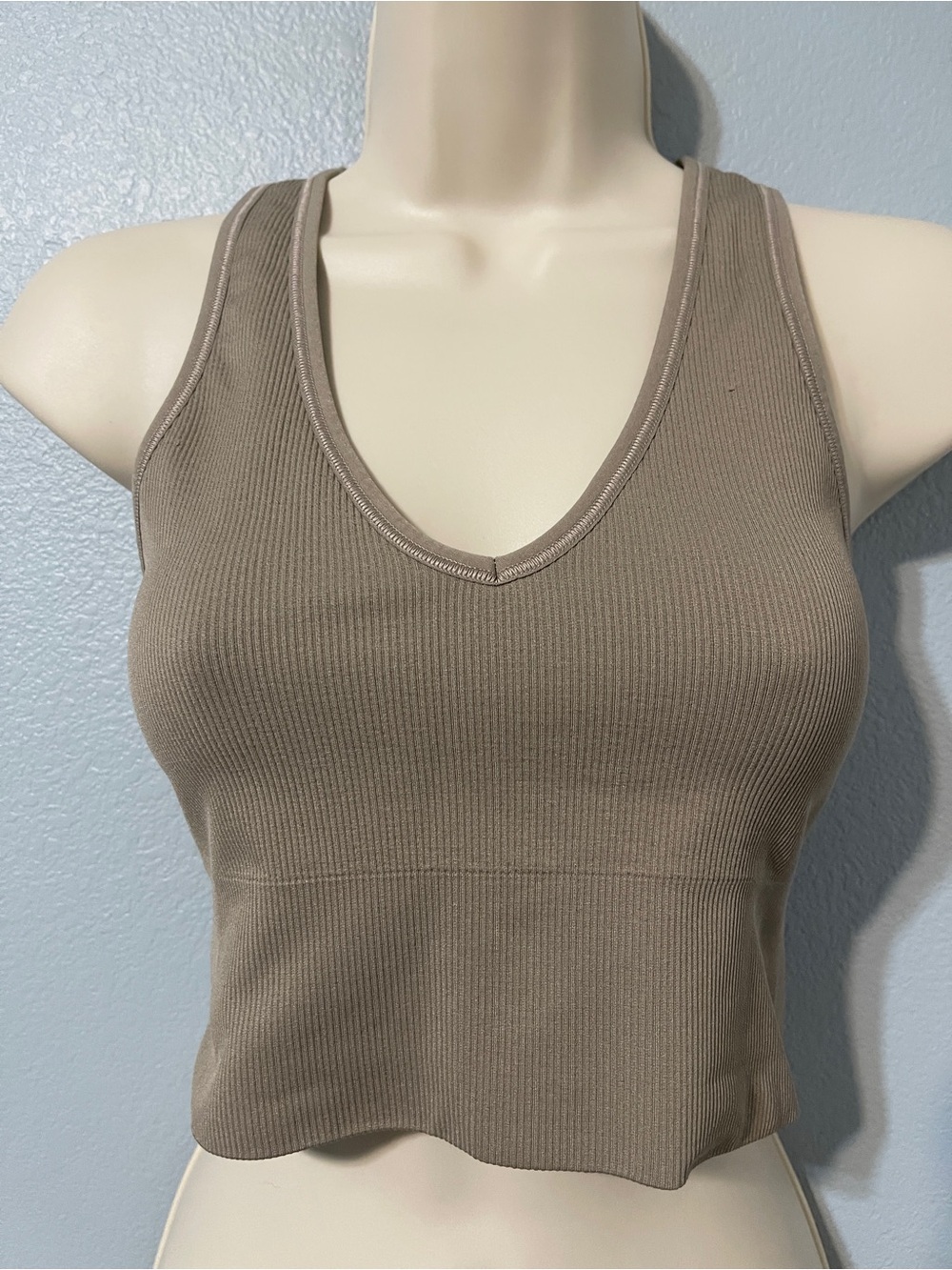 Athleta Tan Recharge Seamless Racerback Tank Yoga Cropped Athleisure Small